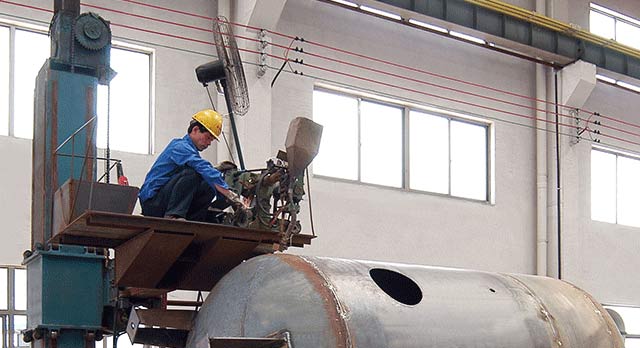 全自動焊接設備,工作效率高、焊縫平整、線條清晰